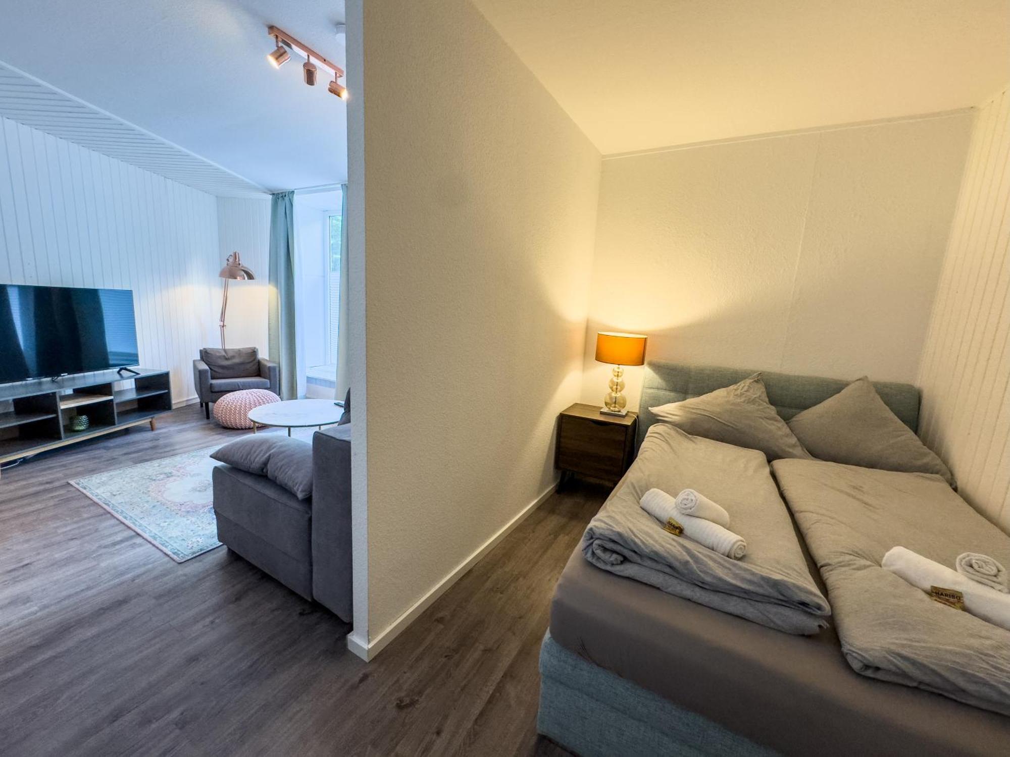 Schoene Wohnung Fuer 4 Gaeste An Der Eilenriede Mit Kostenlosen Parkplaetzen Hanover Exterior photo
